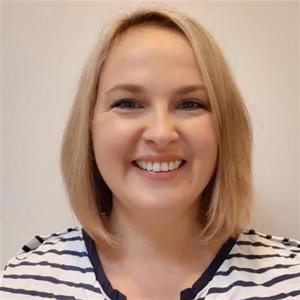 Dr Louise Crowe